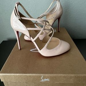 CHRISTIAN LOUBOUTIN
Soustelissimo Strappy